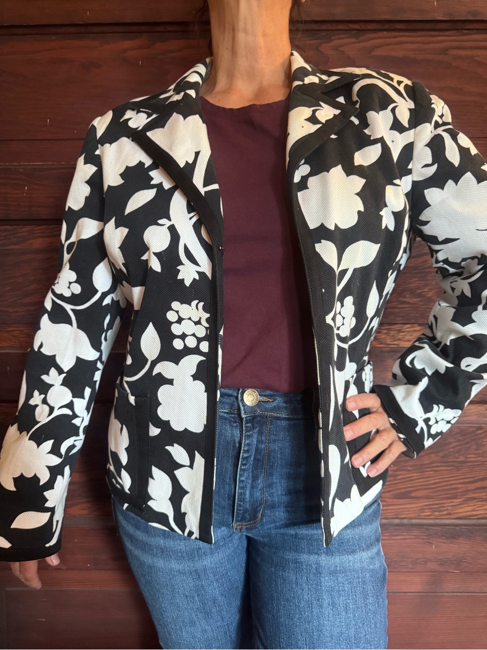 Women's Black & White Floral Blazer Jacket